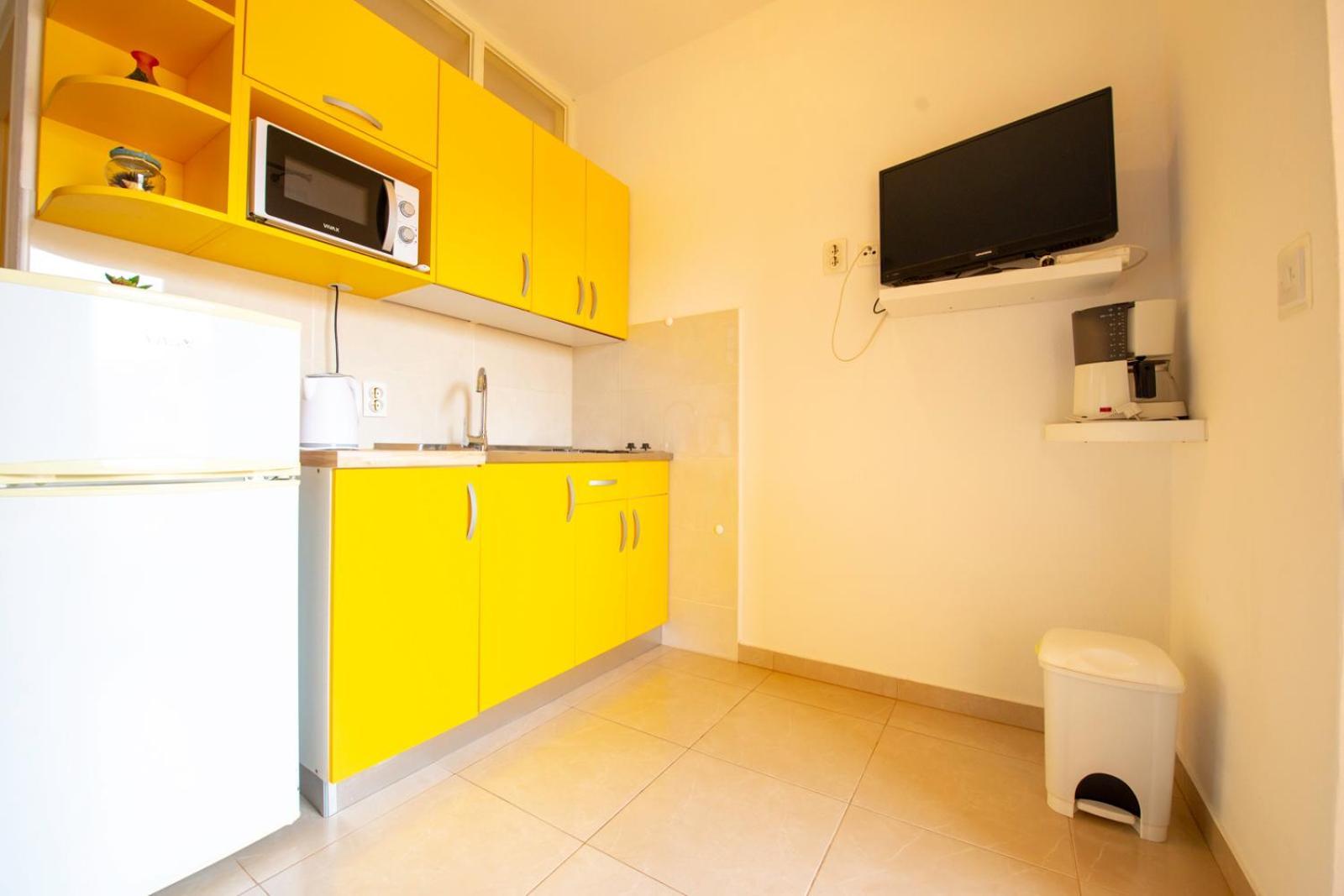 Apartments Cvito Novalja Ruang foto